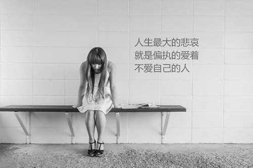 我抽點煙也喝點酒歌詞